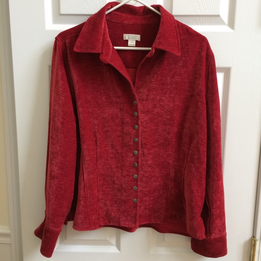 Red velvet button up shirt retro women’s top XL